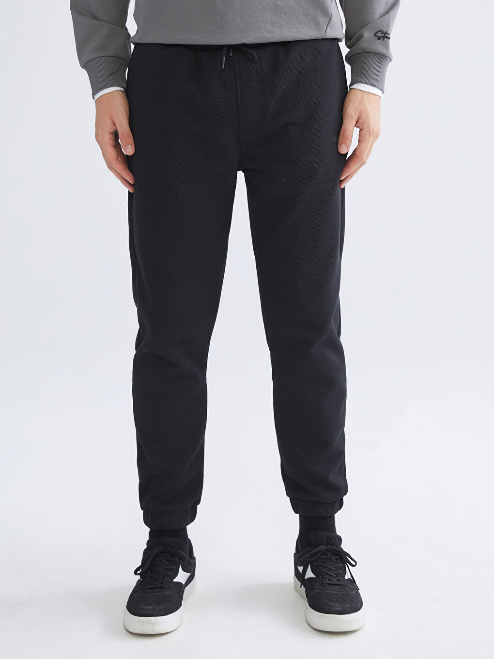 Man BLACK Jogger Sweatpants-1