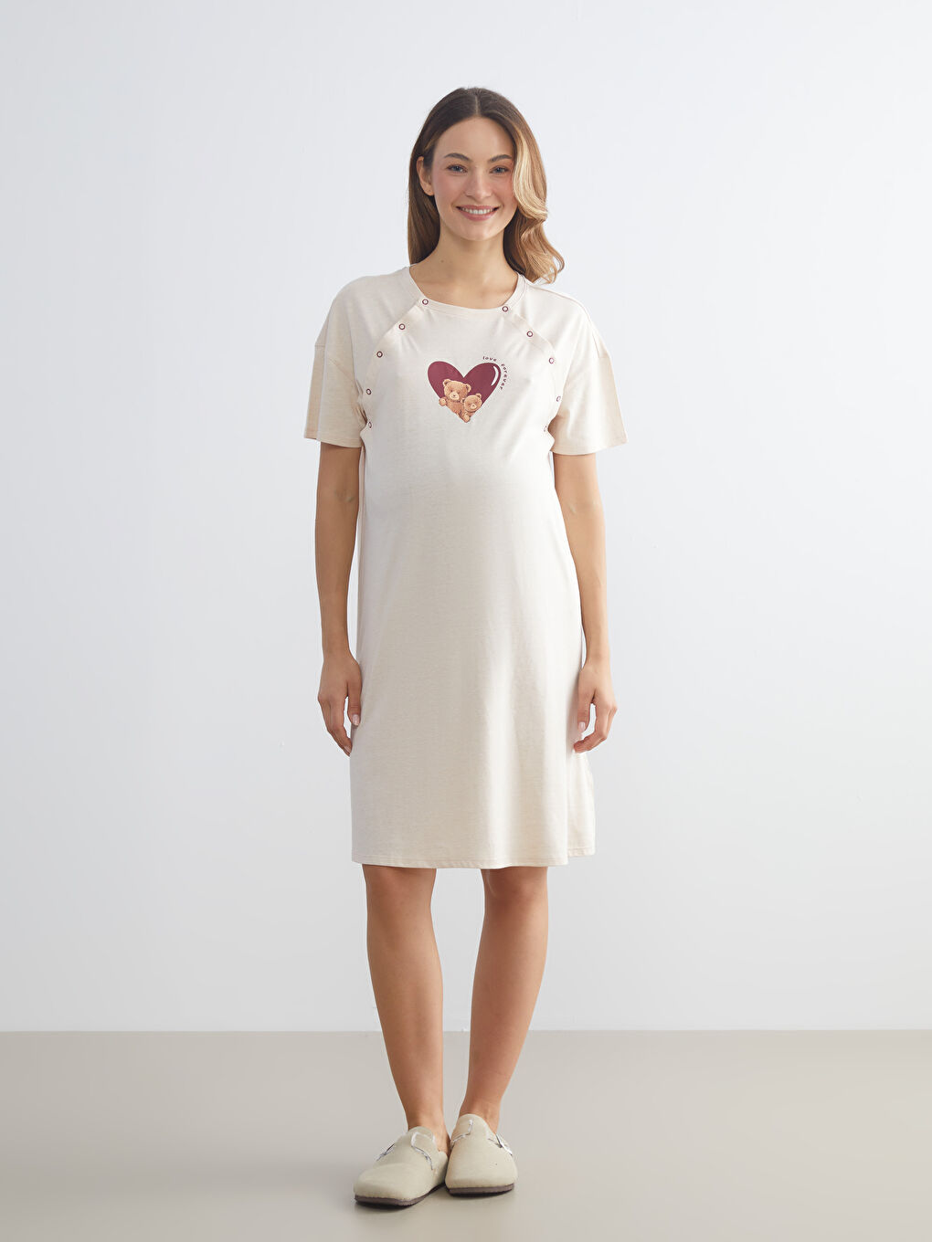 LCW DREAM Crew Neck Printed Maternity Nightdress -W59984Z8-MXN