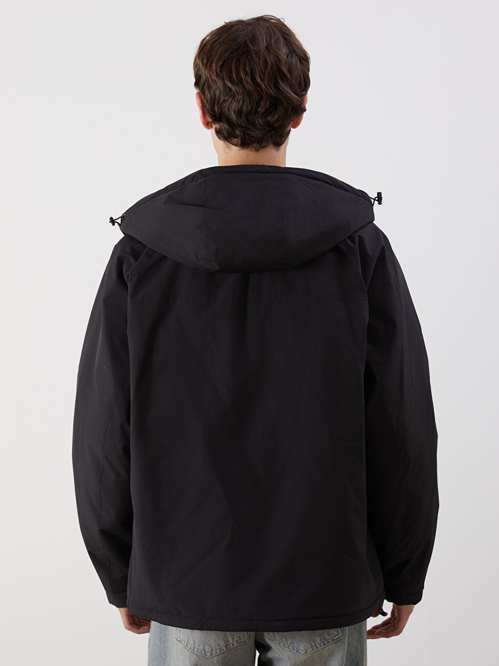 Siyah Standart Kalıp Kapüşonlu Erkek Mont-4