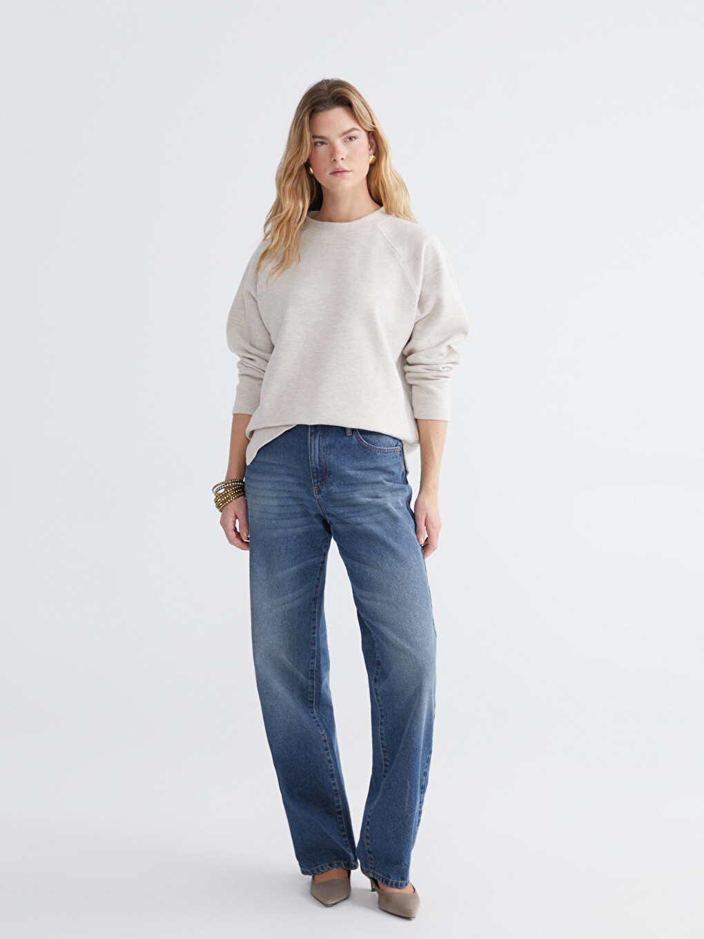 Bej Bisiklet Yaka Kadın Sweatshirt-1