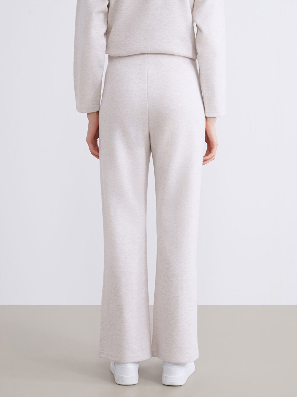 Elasticated Waist Wide Leg Women's Sweatpants-3