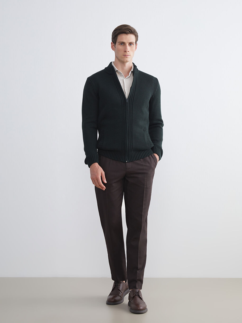 LCWAIKIKI Classic Regular Fit Funnel Neck Men's Knit Cardigan -W5AA60Z8-E3P