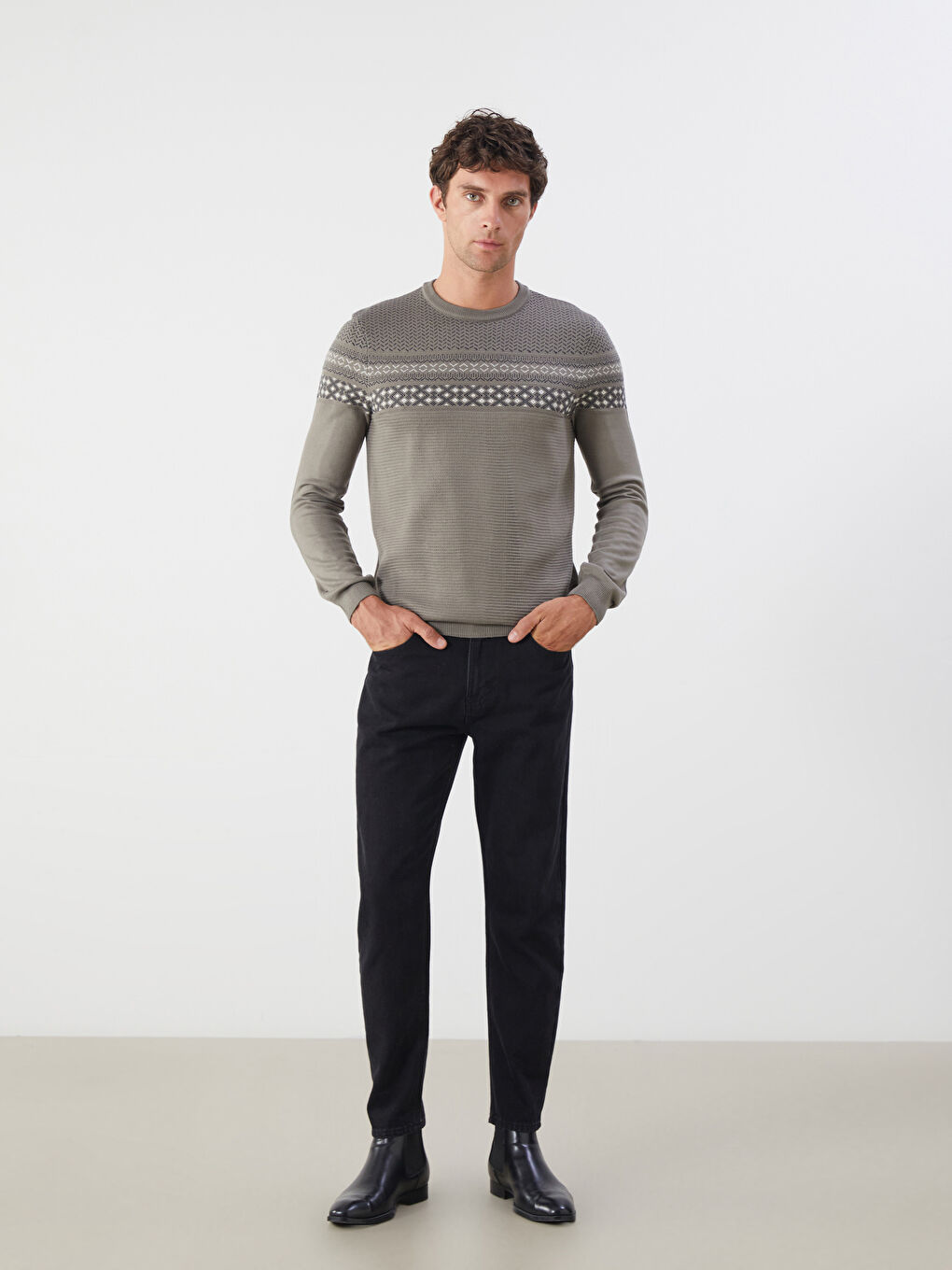 LCWAIKIKI Classic Crew Neck Long Sleeve Men's Tricot Sweater -W5AA69Z8-R1D