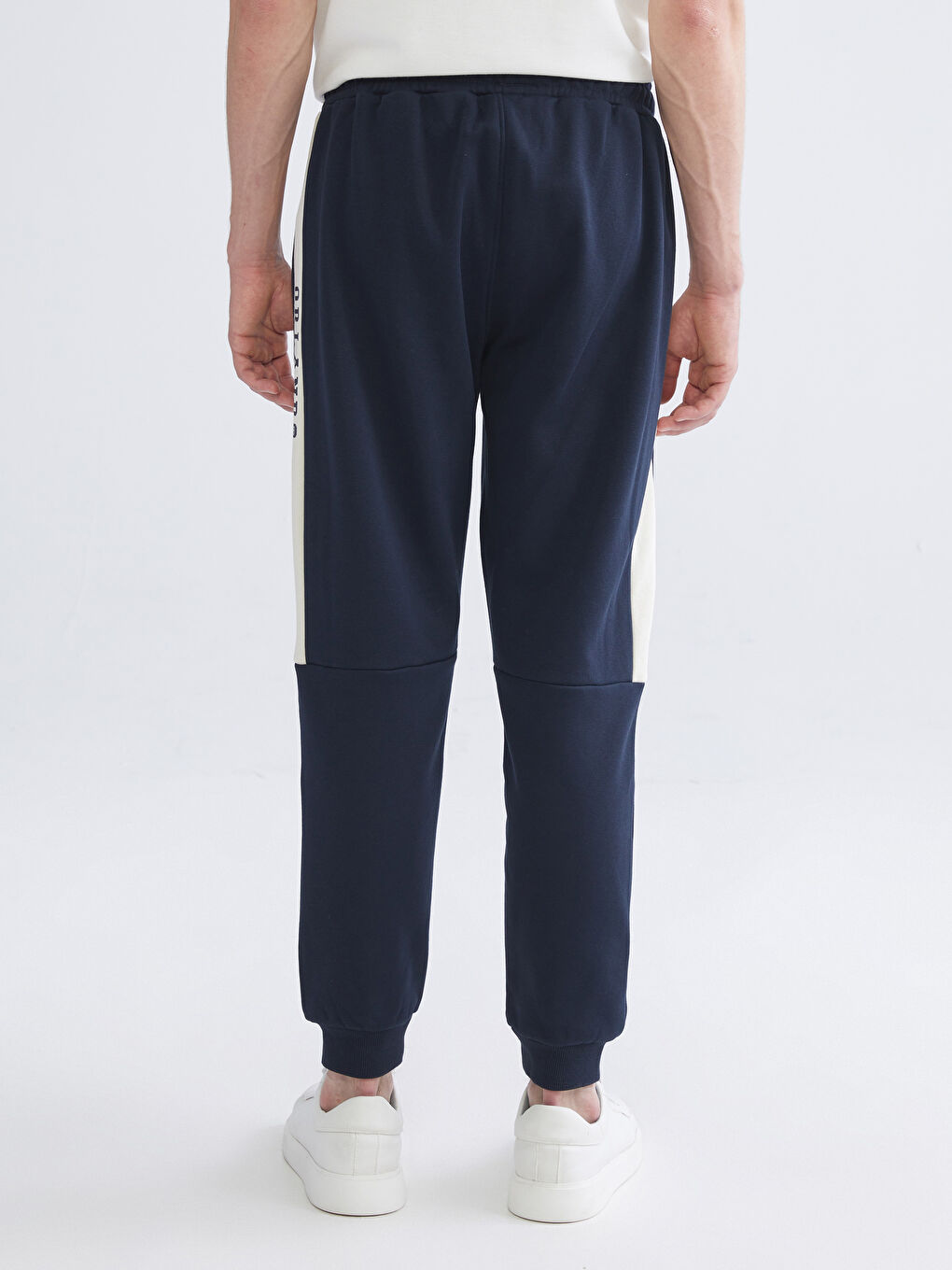 Standard Fit Men's Jogger Sweatpants-3