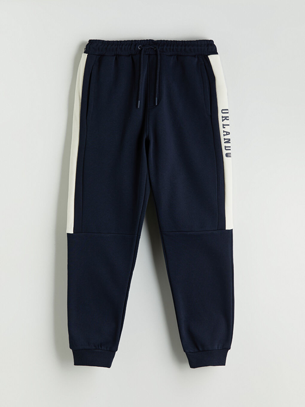 Standard Fit Men's Jogger Sweatpants-4
