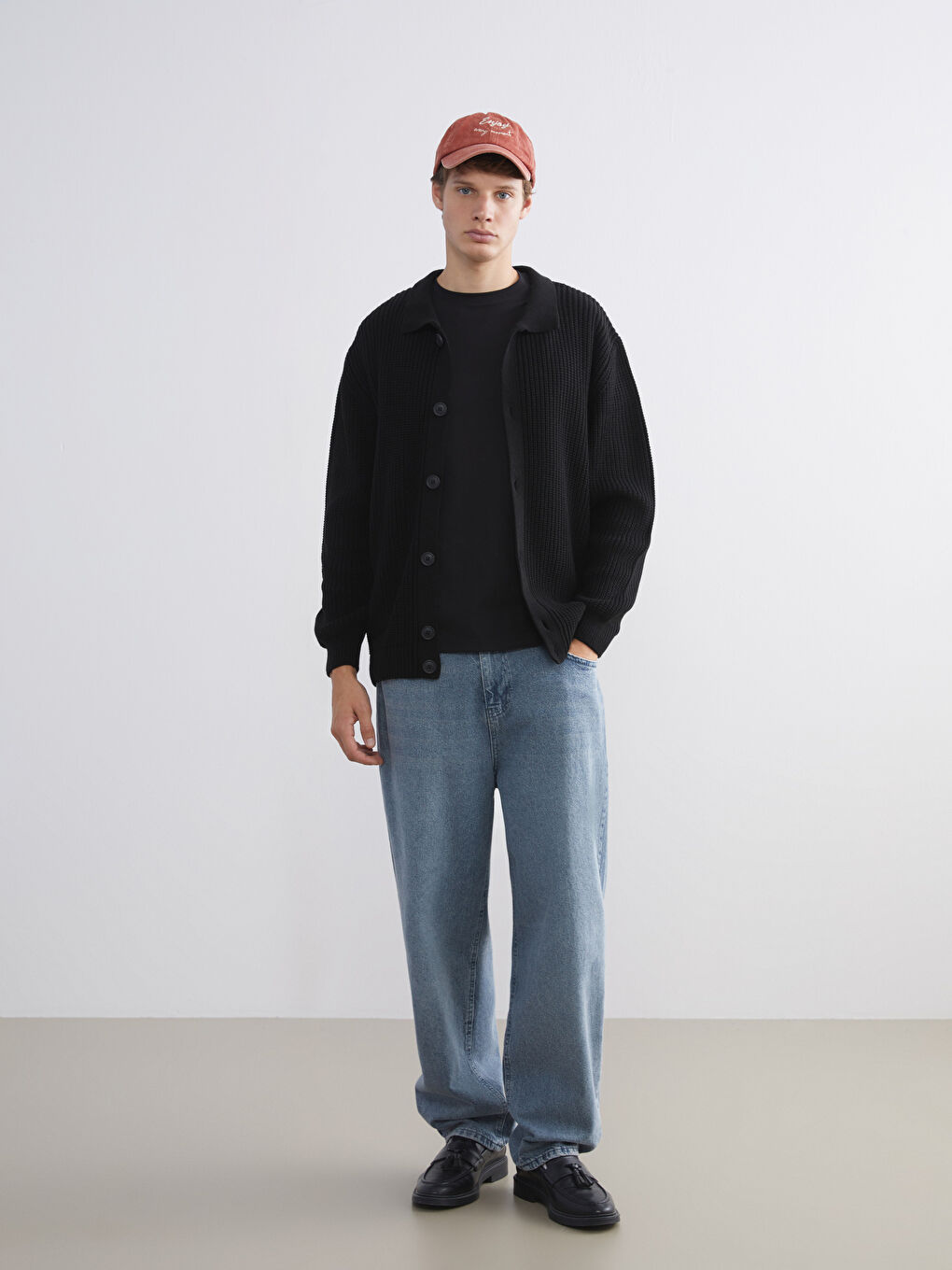 Siyah Standart Kalıp Polo Yaka Erkek Triko Hırka-1