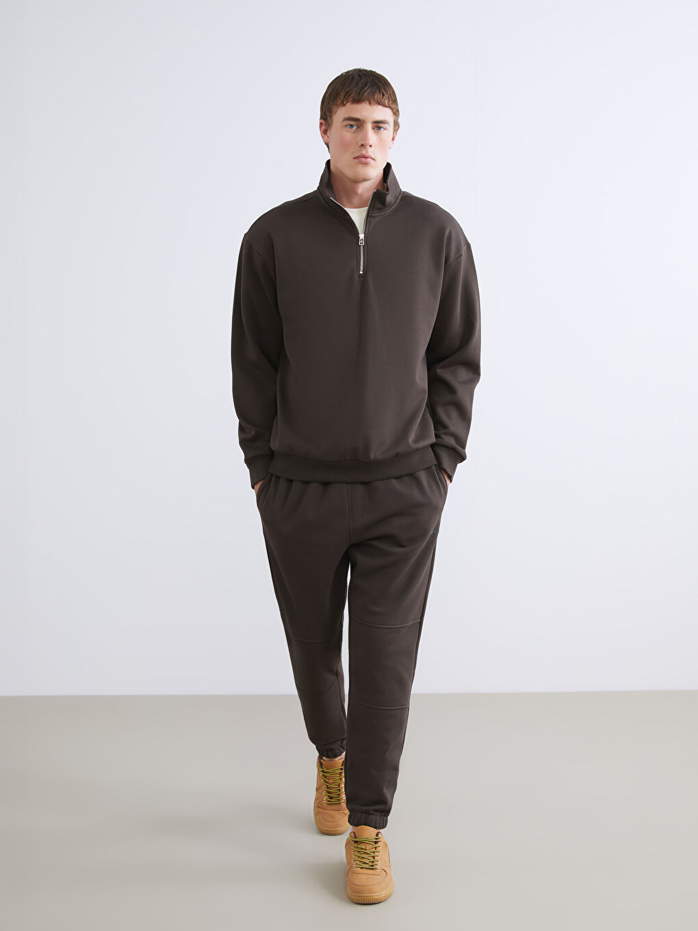 Standard Fit Men's Jogger Sweatpants-1