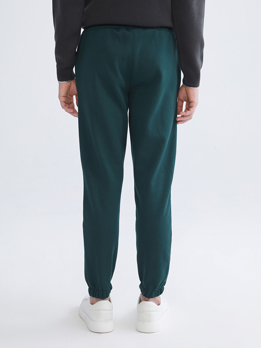 Standard Fit Men's Jogger Sweatpants-7
