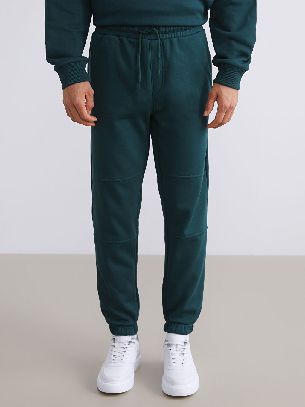 Standard Fit Men's Jogger Sweatpants-2
