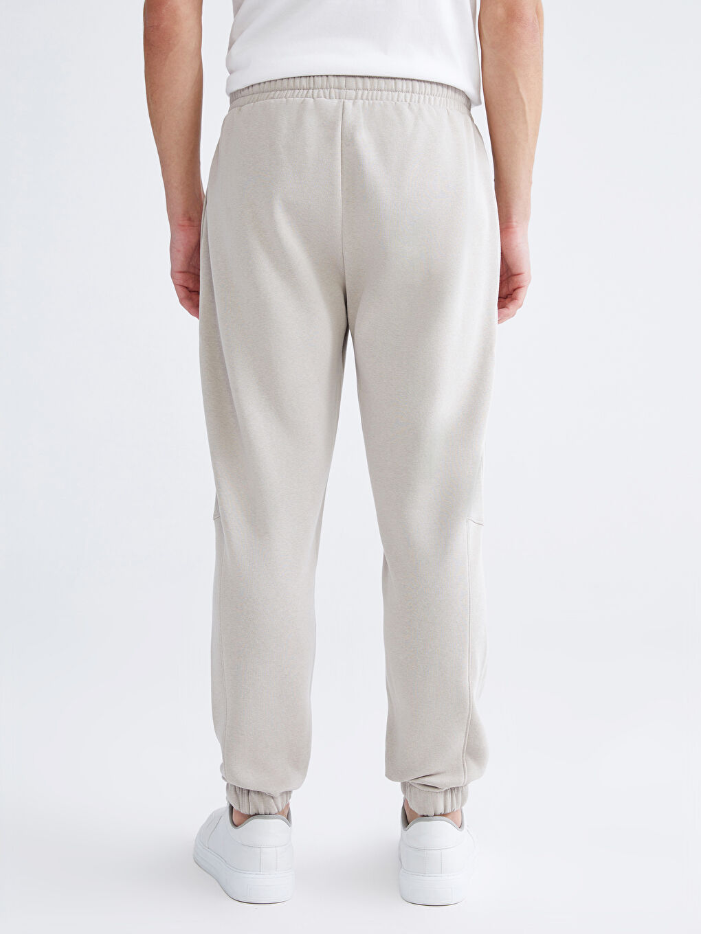 Standard Fit Men's Jogger Sweatpants-3
