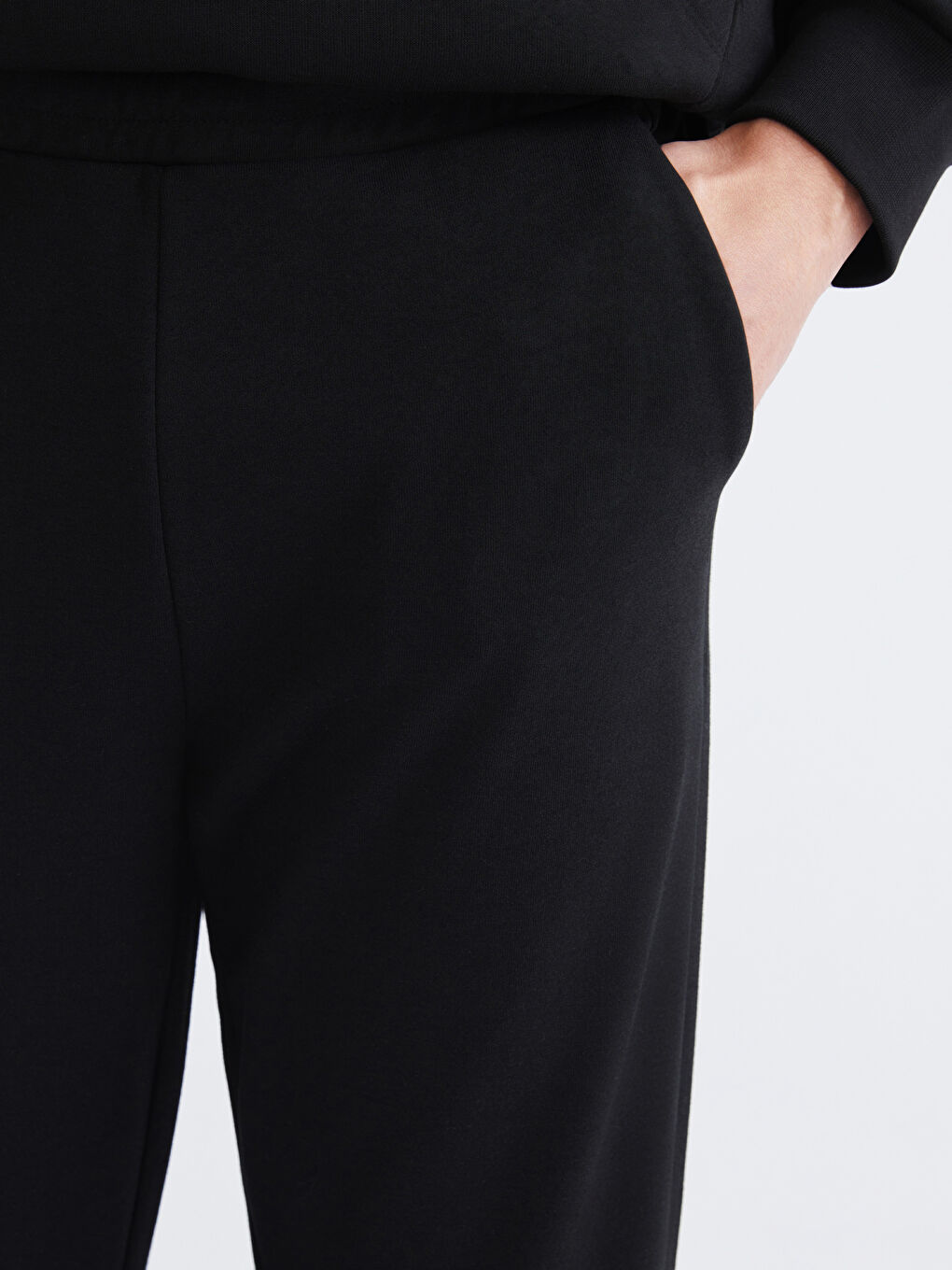Standard Fit Men's Sweatpants-2