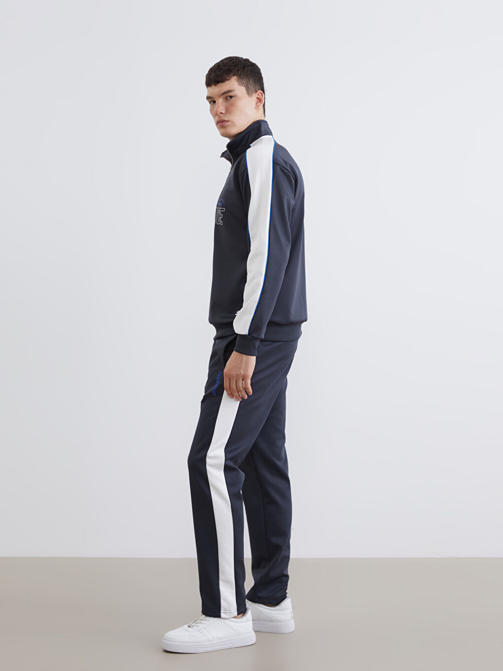 Standard Fit Men's Sweatpants