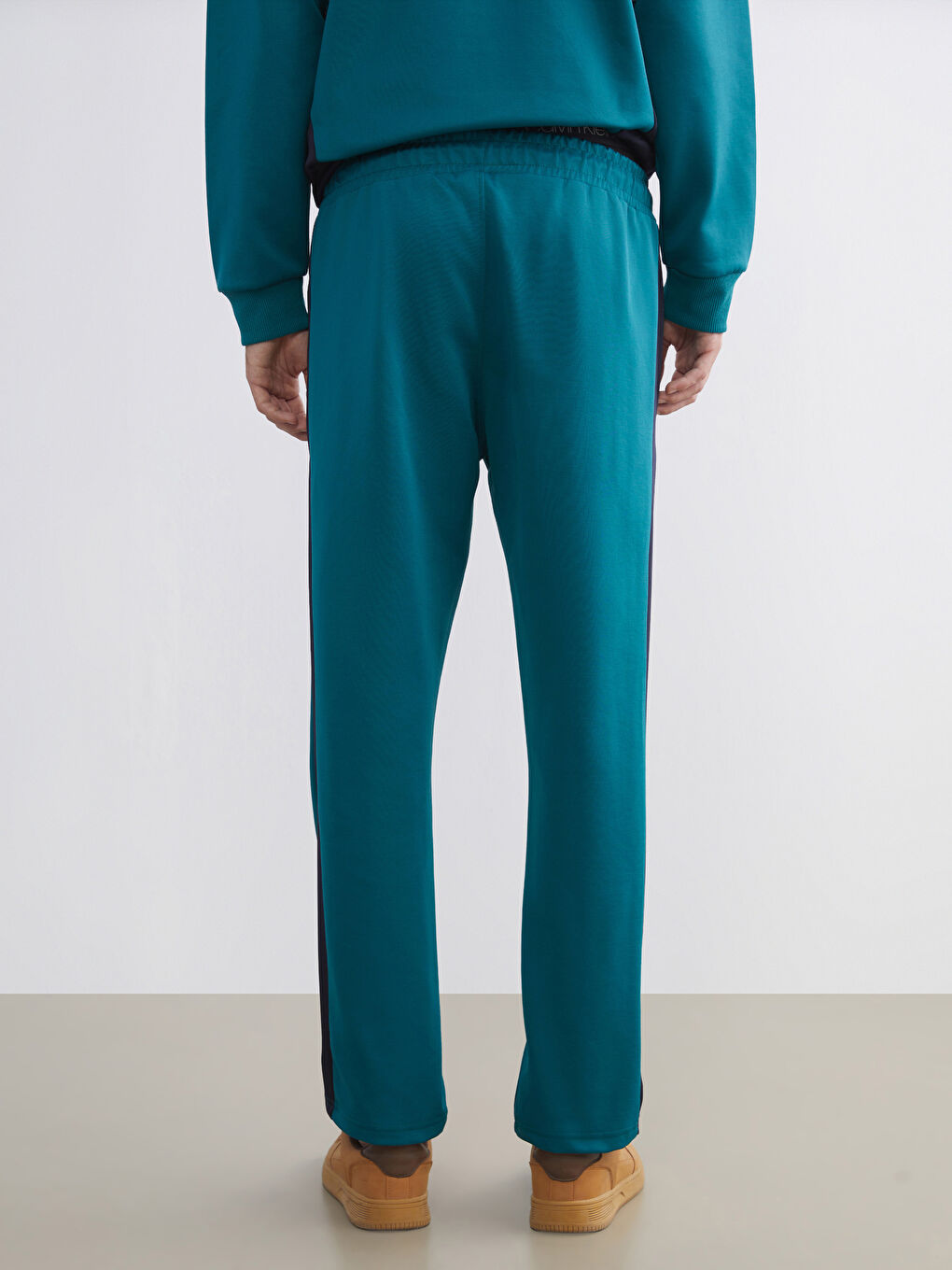 Standard Fit Men's Sweatpants-3