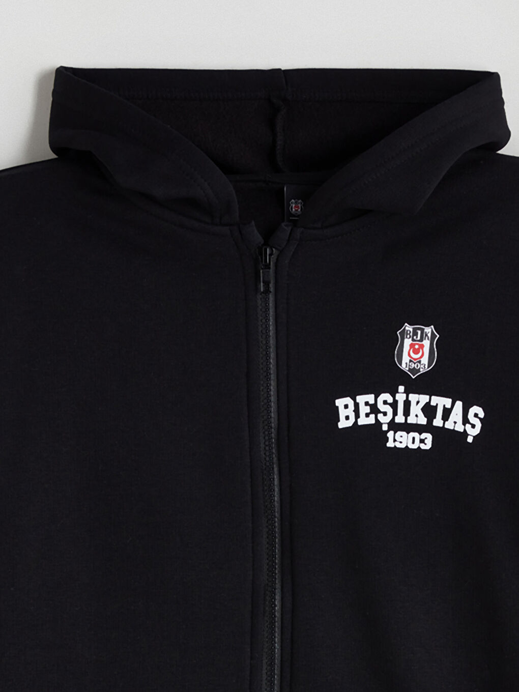 Siyah Kapüşonlu Beşiktaş Baskılı Erkek Çocuk Fermuarlı Sweatshirt-1