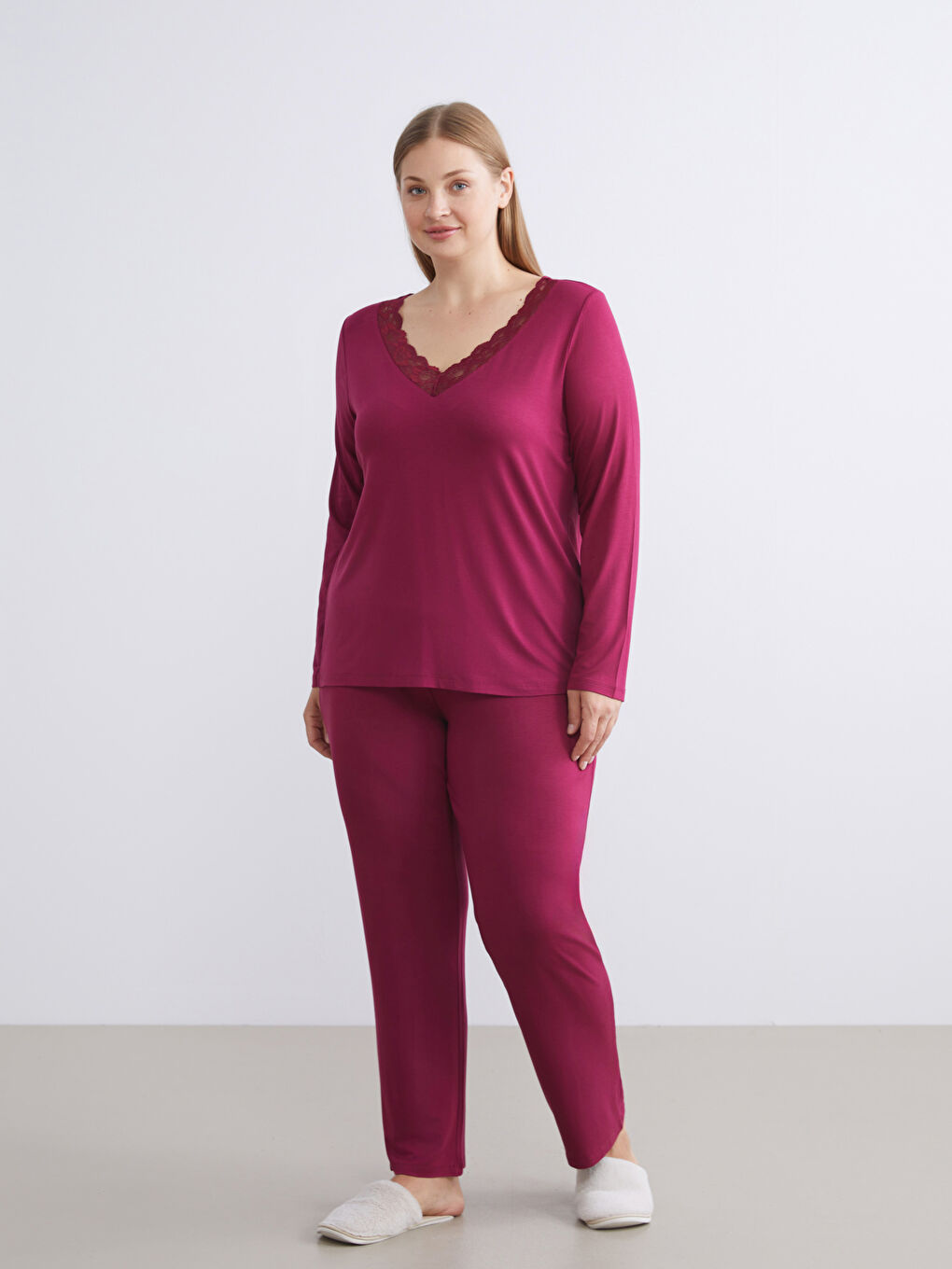 Mürdüm V Yaka Dantel Detaylı Kadın Pijama Takımı-1