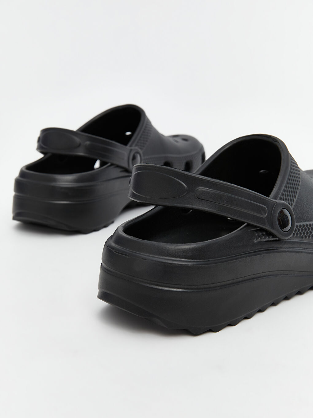 LCW STEPS Men's Beach Sandals -W5AD27Z8-HUC