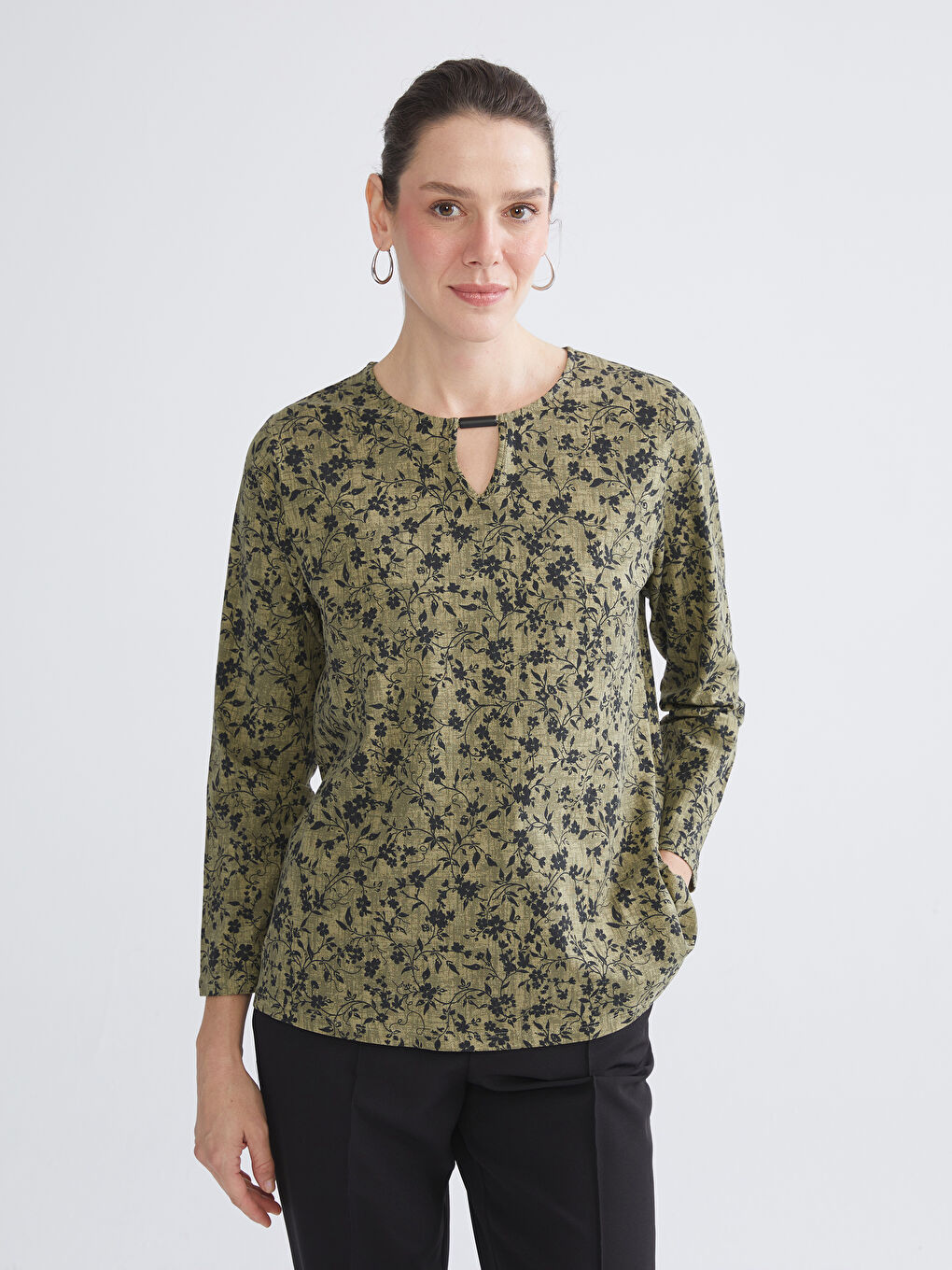 LCW Grace Bluza sa okruglim izrezom i cvetnim dezenom -W5AE05Z8-LS6