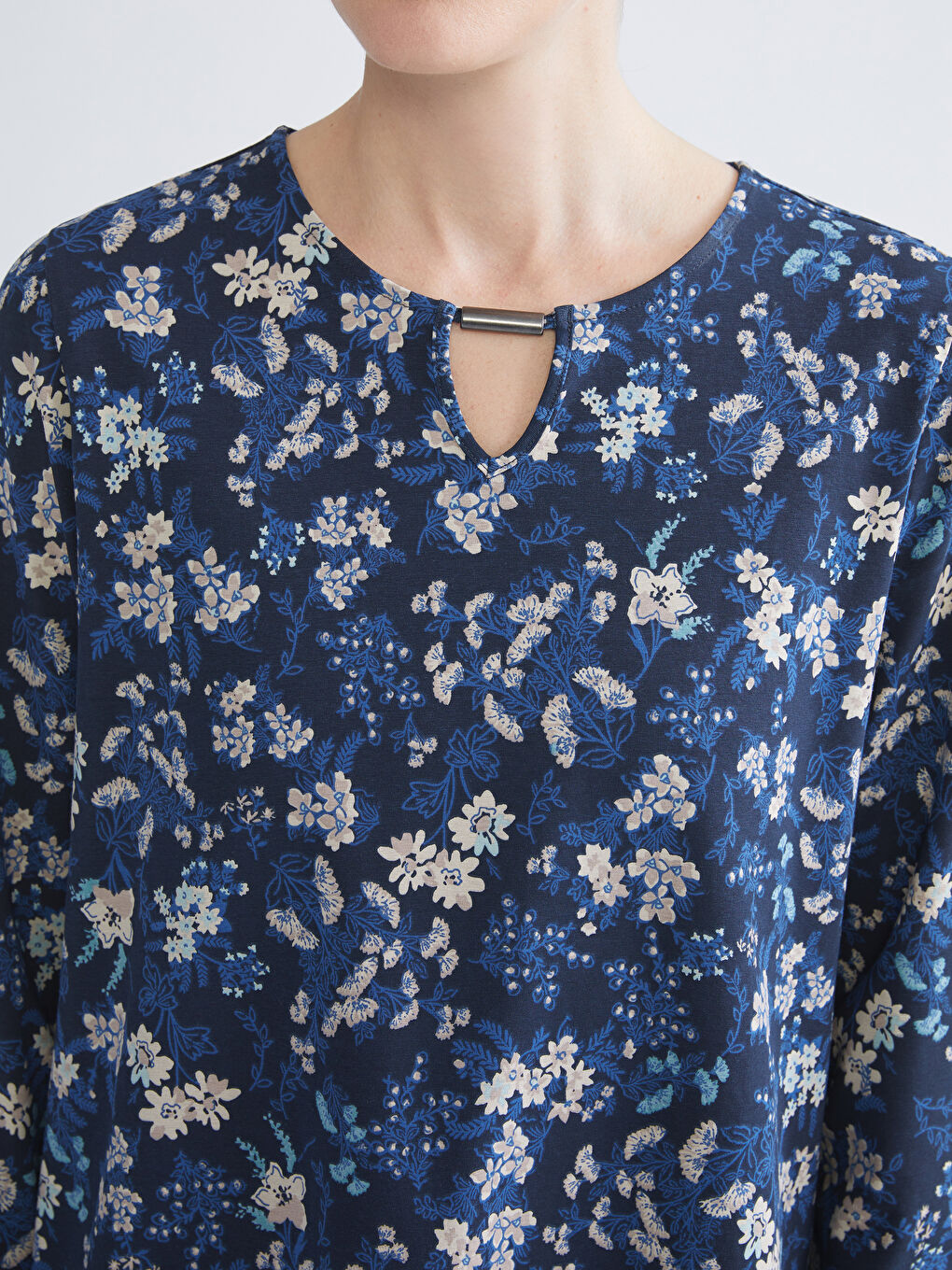 LCW Grace Bluza sa okruglim izrezom i cvetnim dezenom -W5AE05Z8-LSJ