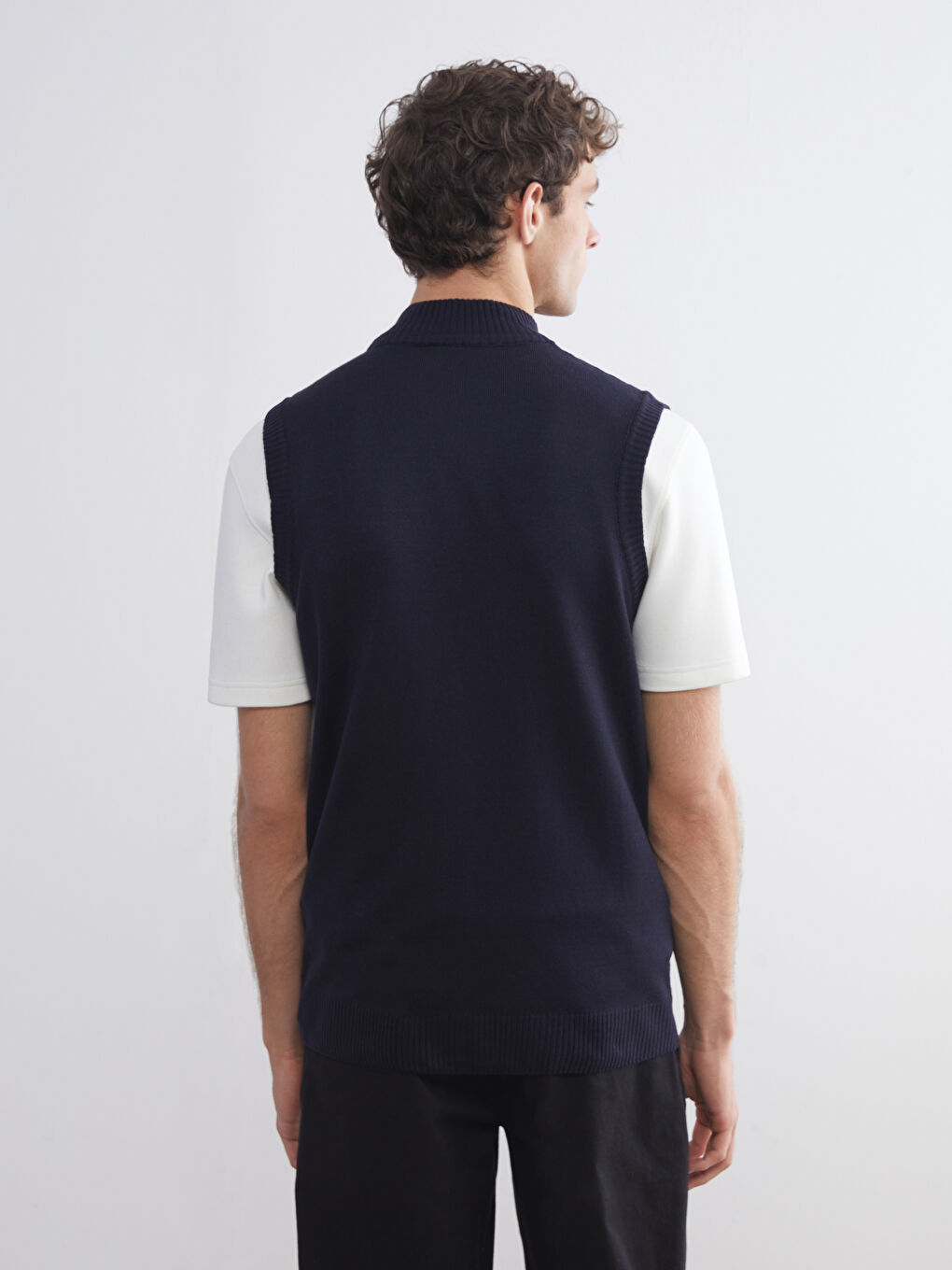 Lacivert Standart Kalıp Dik Yaka Erkek Triko Yelek-3