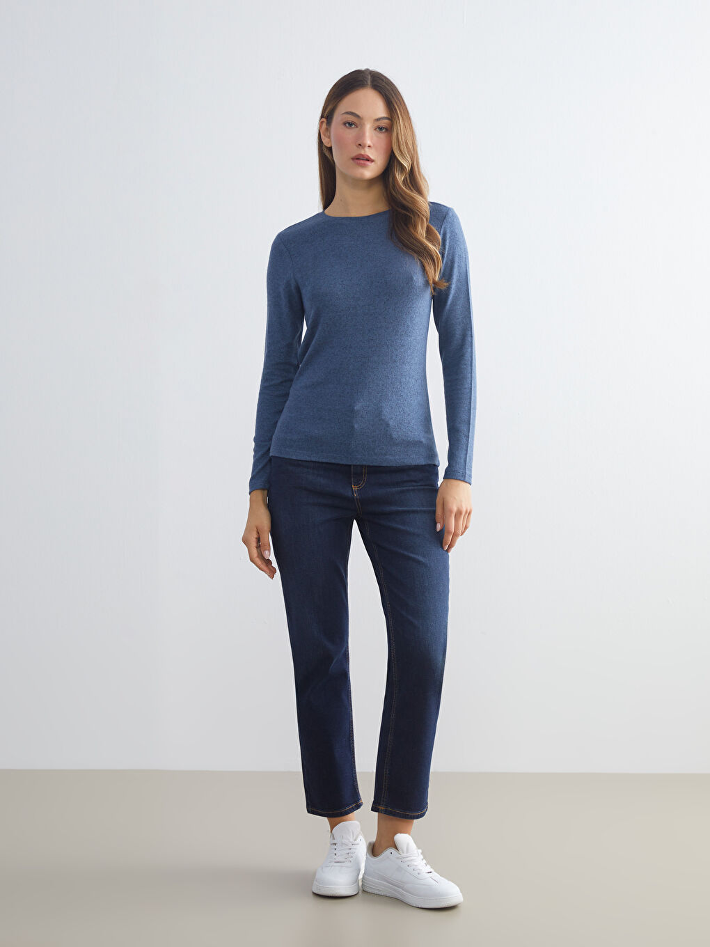 Žena PLAVA Tijelo-1