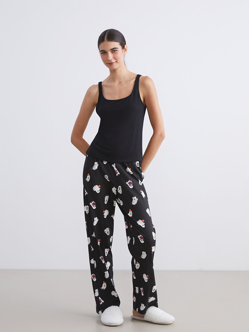 Crew Neck Printed Women's Pyjama Set-1