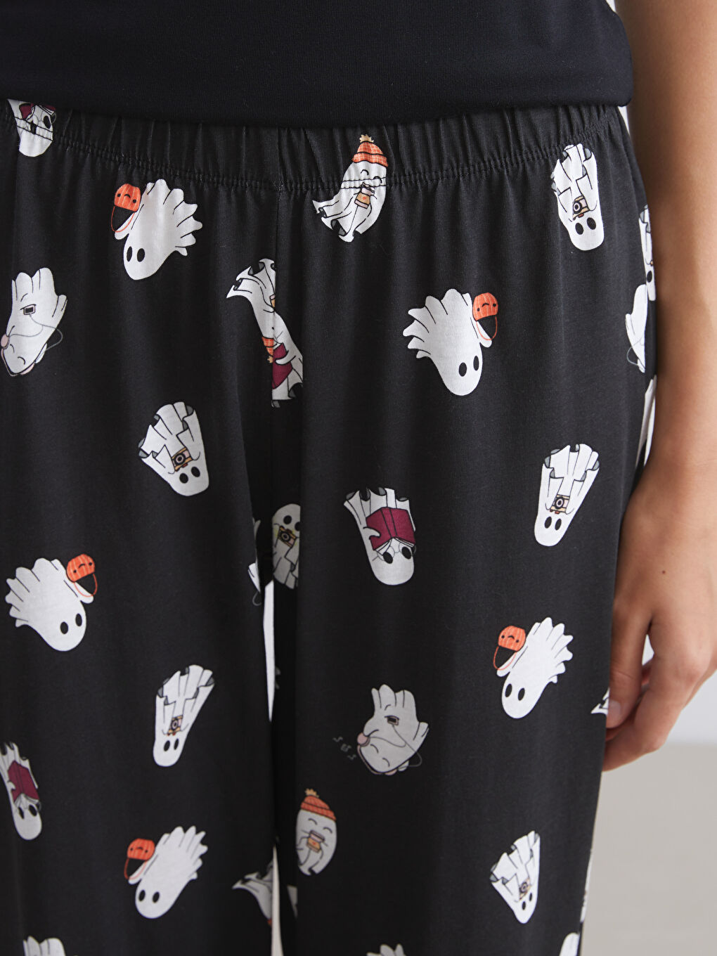 Crew Neck Printed Women's Pyjama Set-4