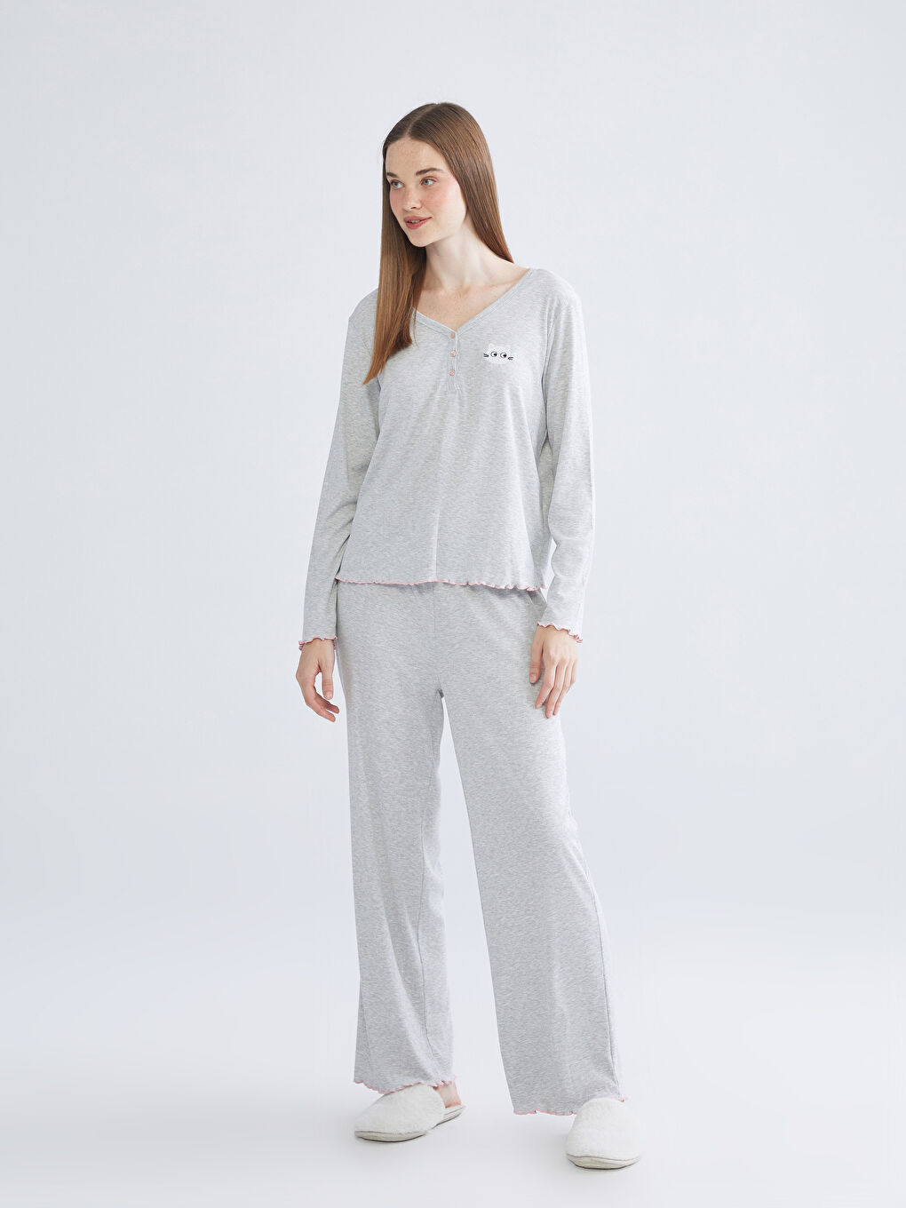 V-Neck Embroidered Women's Pyjama Set