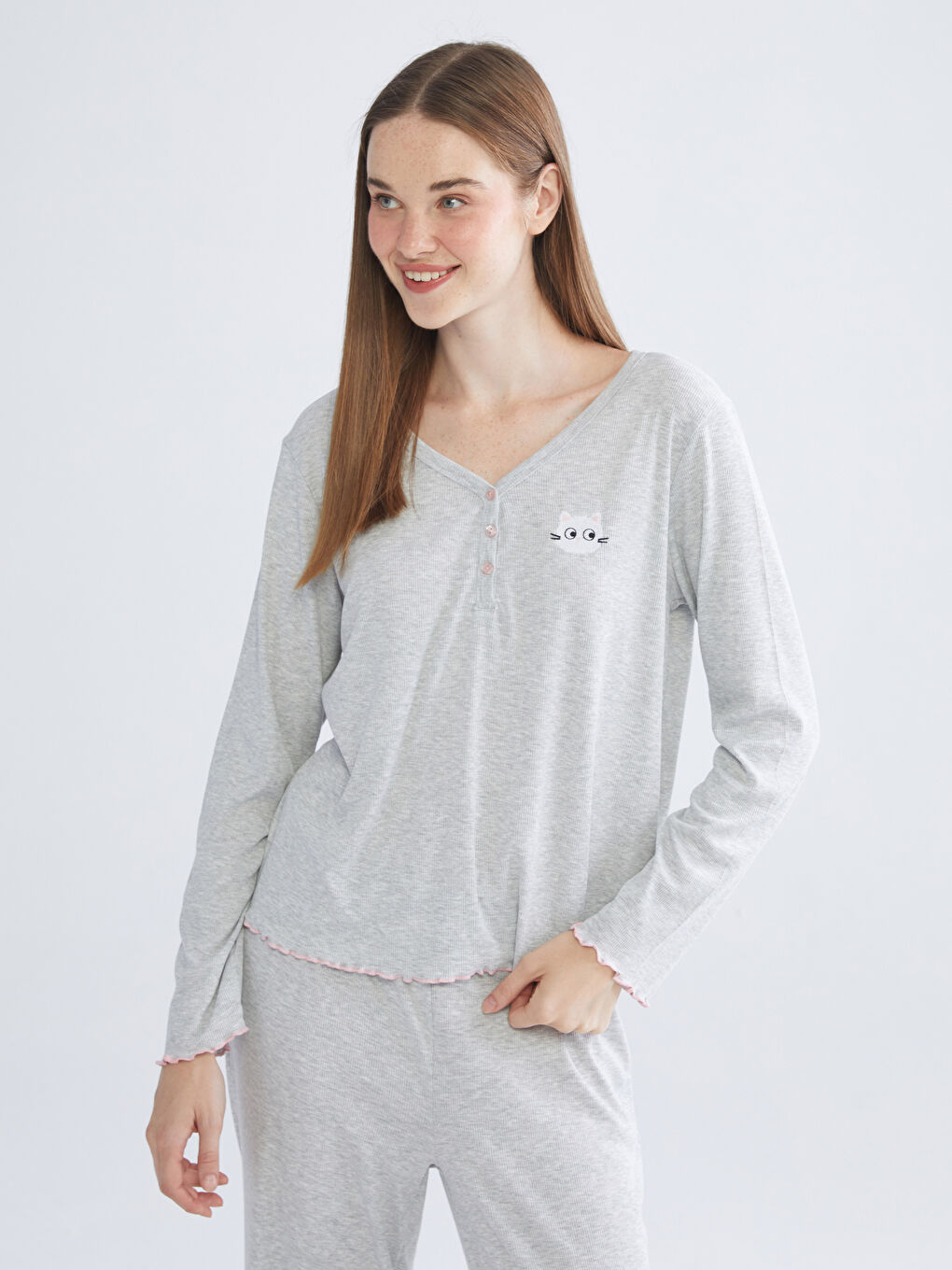 V-Neck Embroidered Women's Pyjama Set-1
