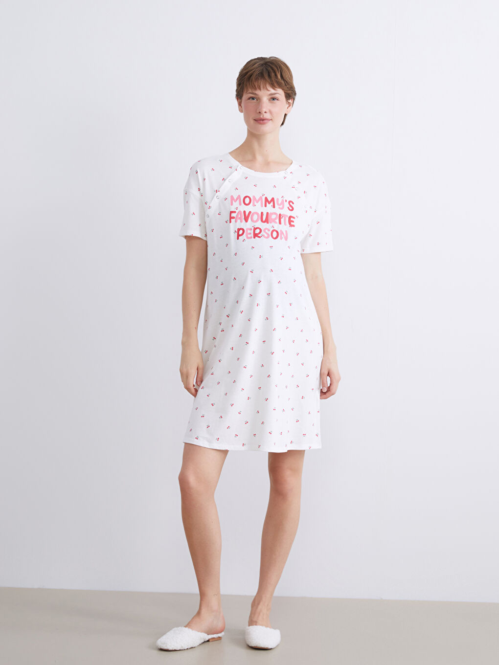 Chemise de nuit de maternité imprimée à col rond