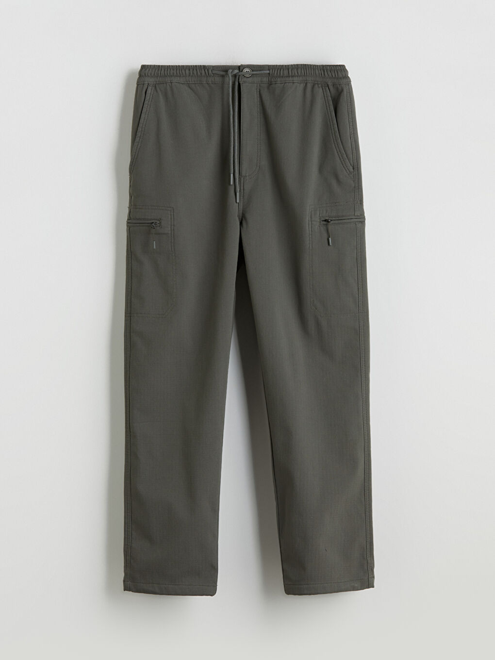 Standard Fit Men's Cargo Trousers-4