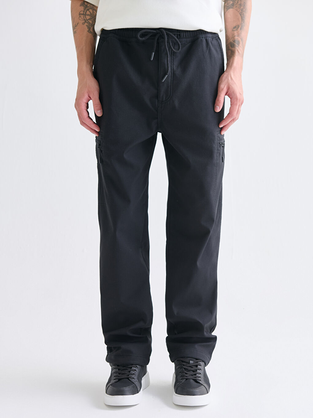 Standard Fit Men's Cargo Trousers-1