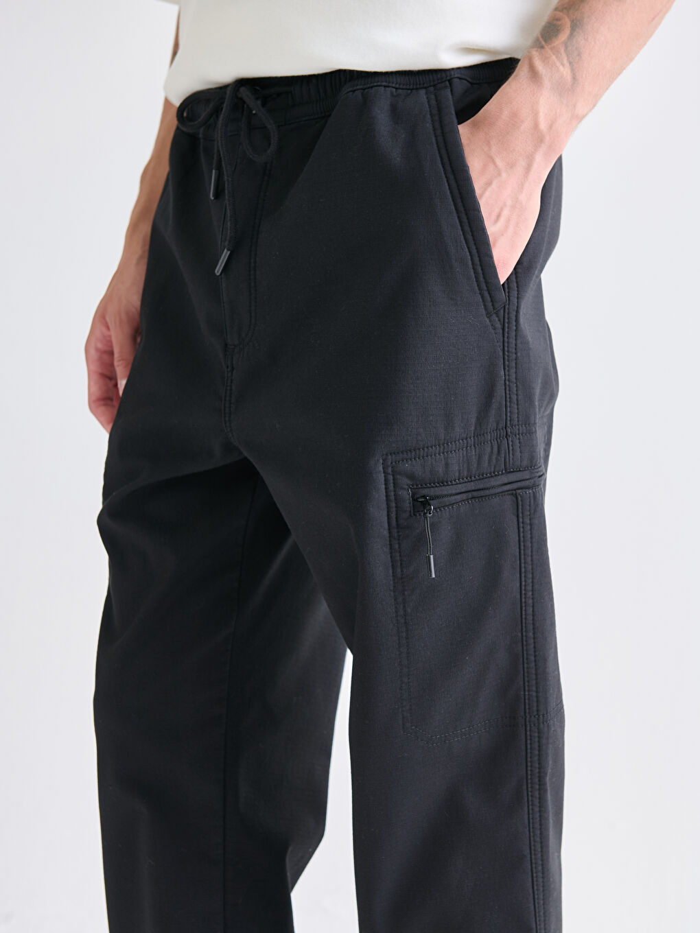 Standard Fit Men's Cargo Trousers-2