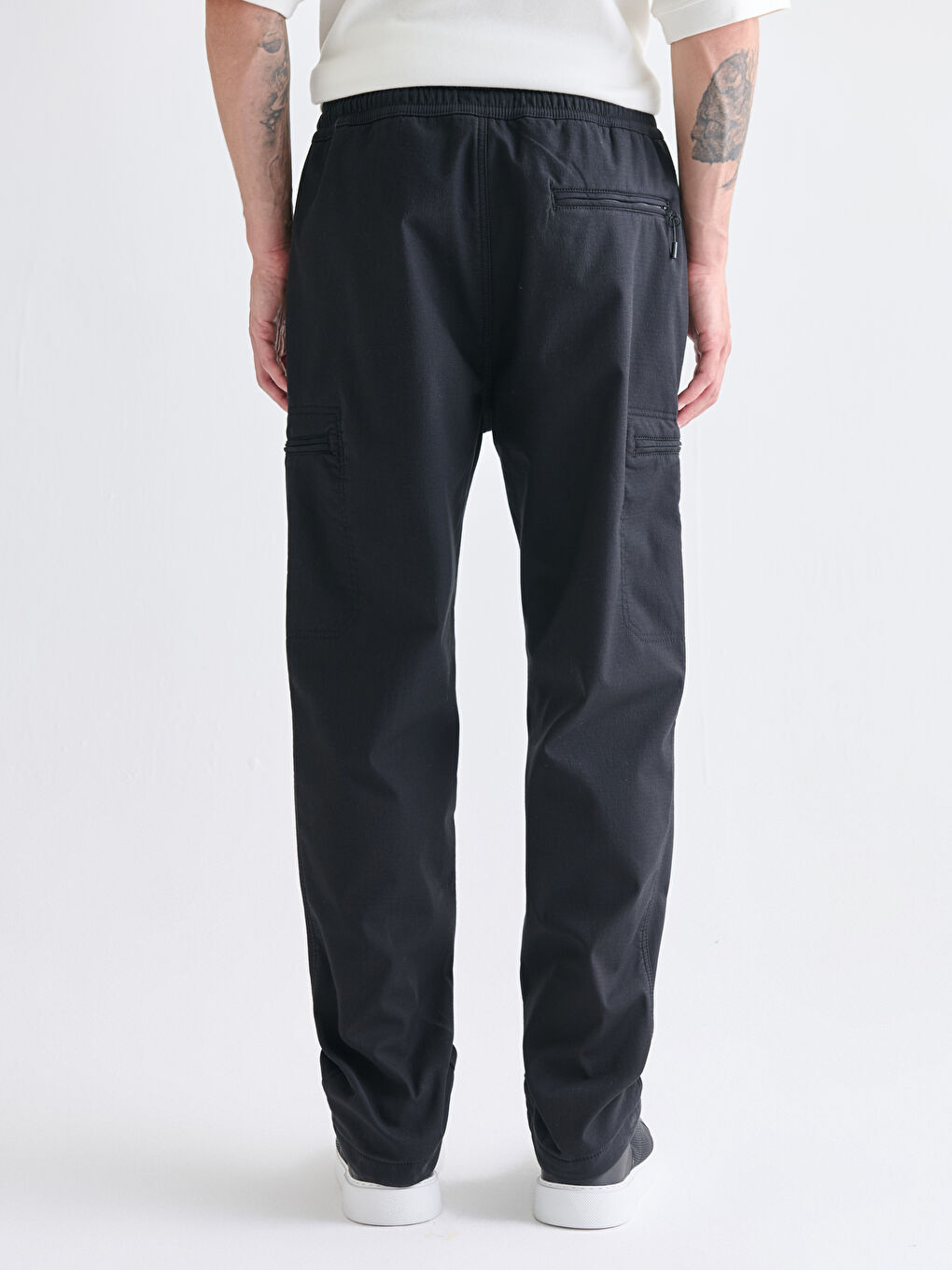 Standard Fit Men's Cargo Trousers-3