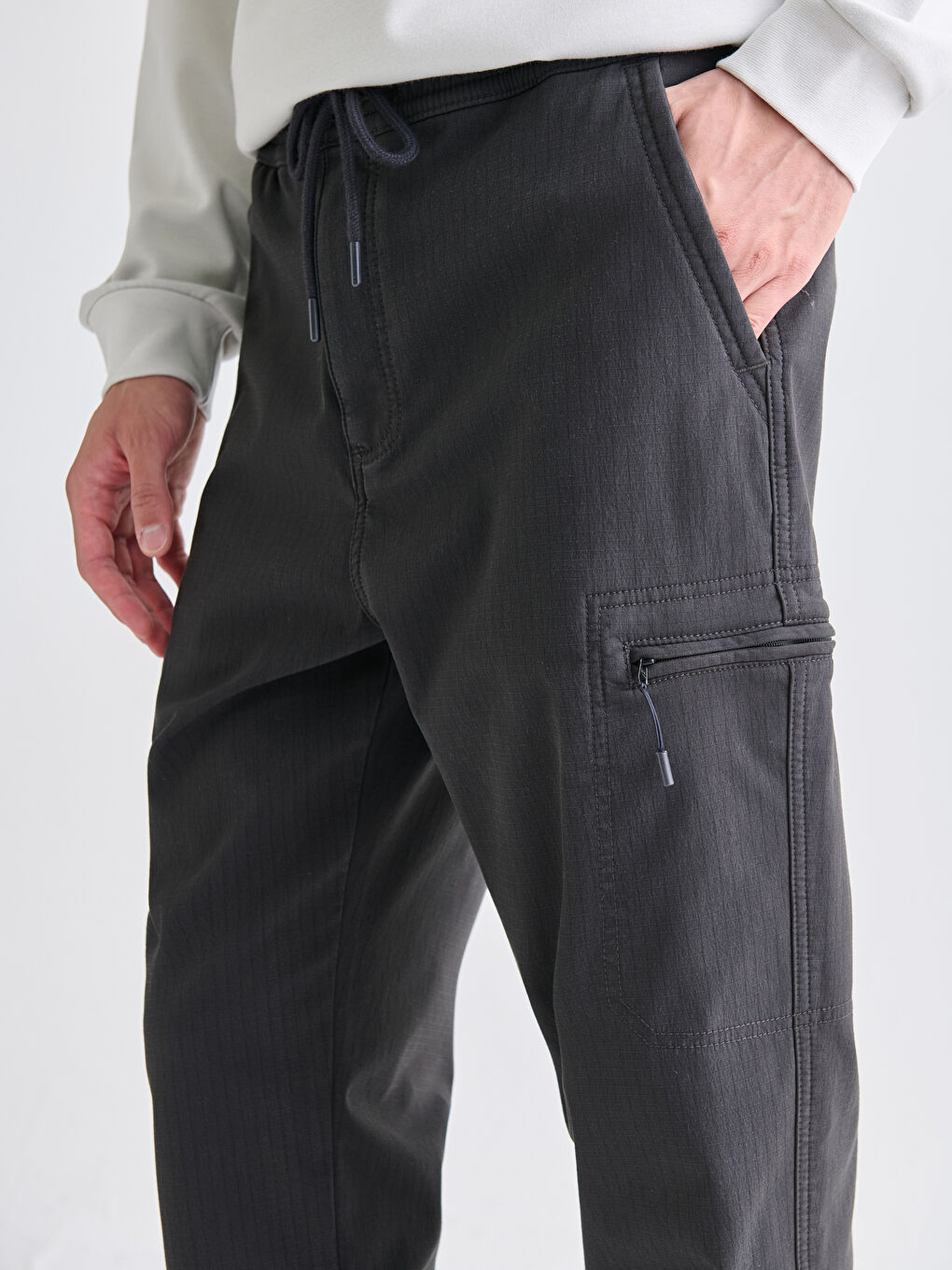 Standard Fit Men's Cargo Trousers-2