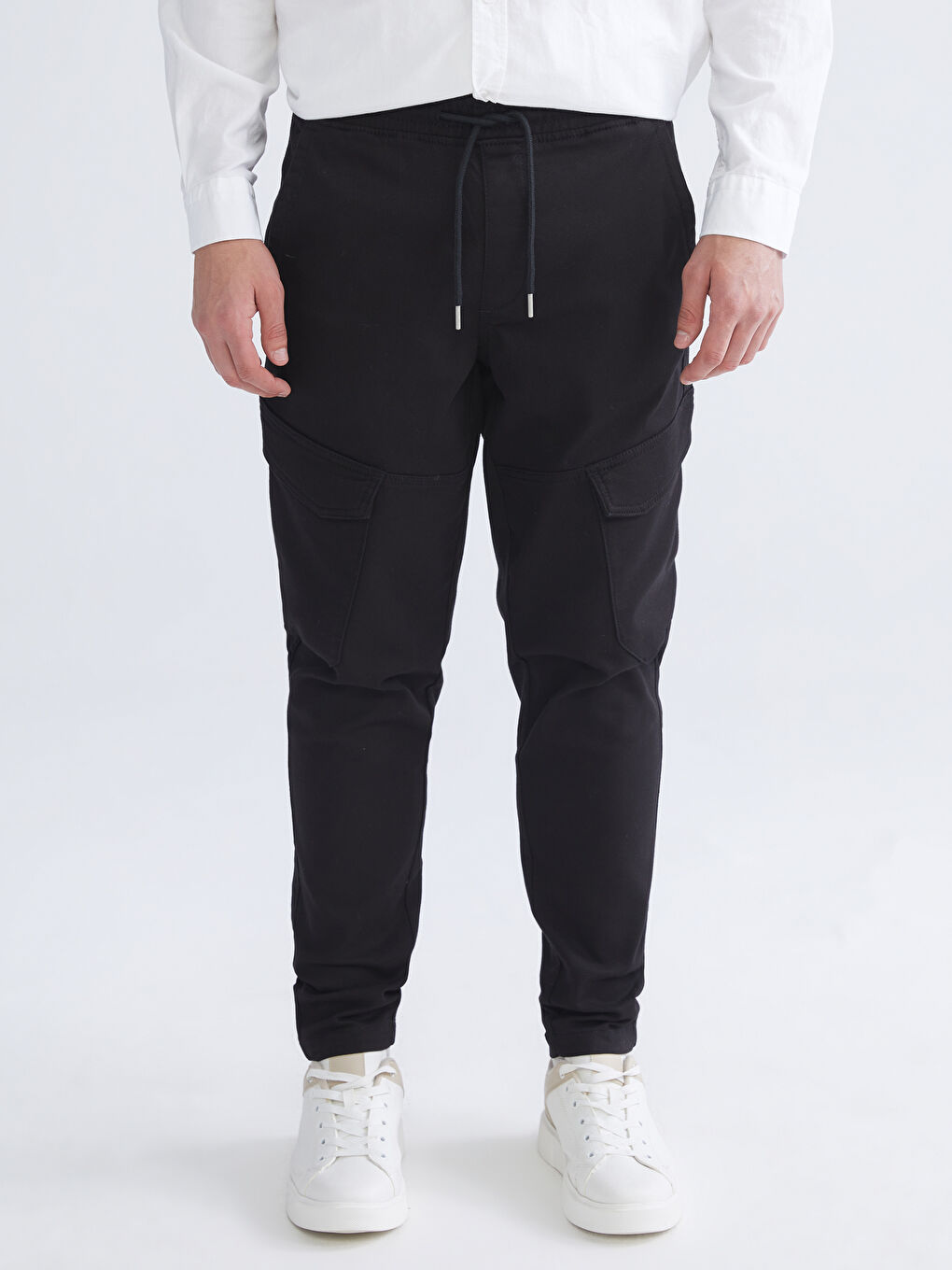 Slim Fit Men's Cargo Trousers-1