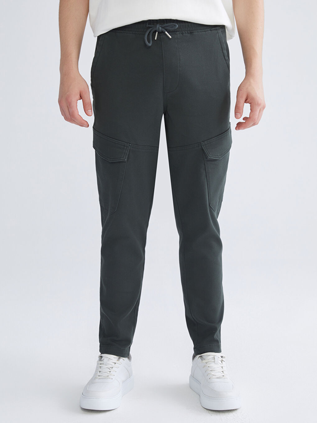 Slim Fit Men's Cargo Trousers-1