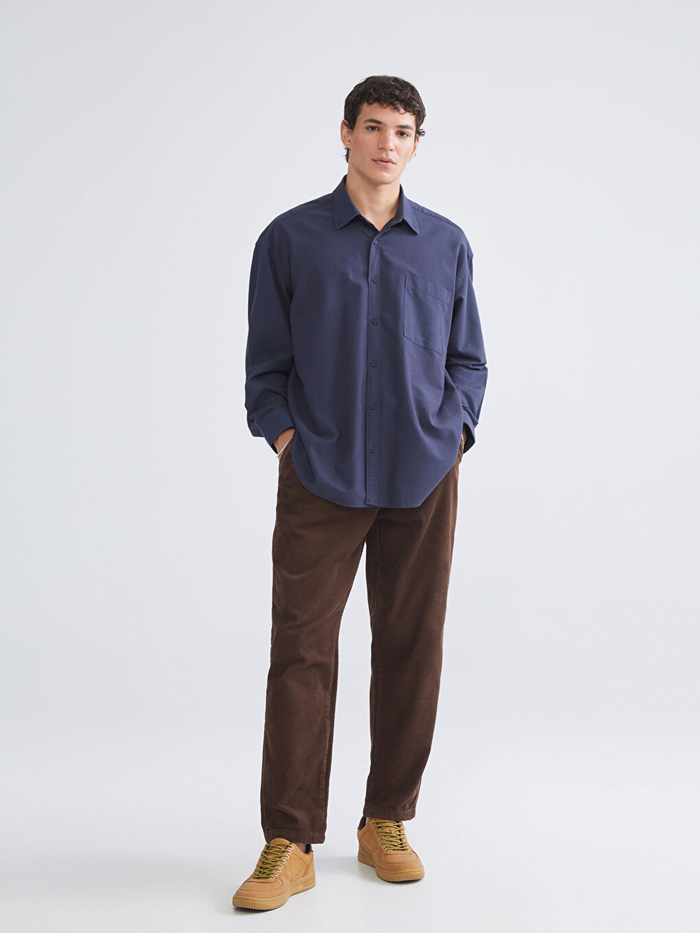 Брюки из бархата свободного кроя