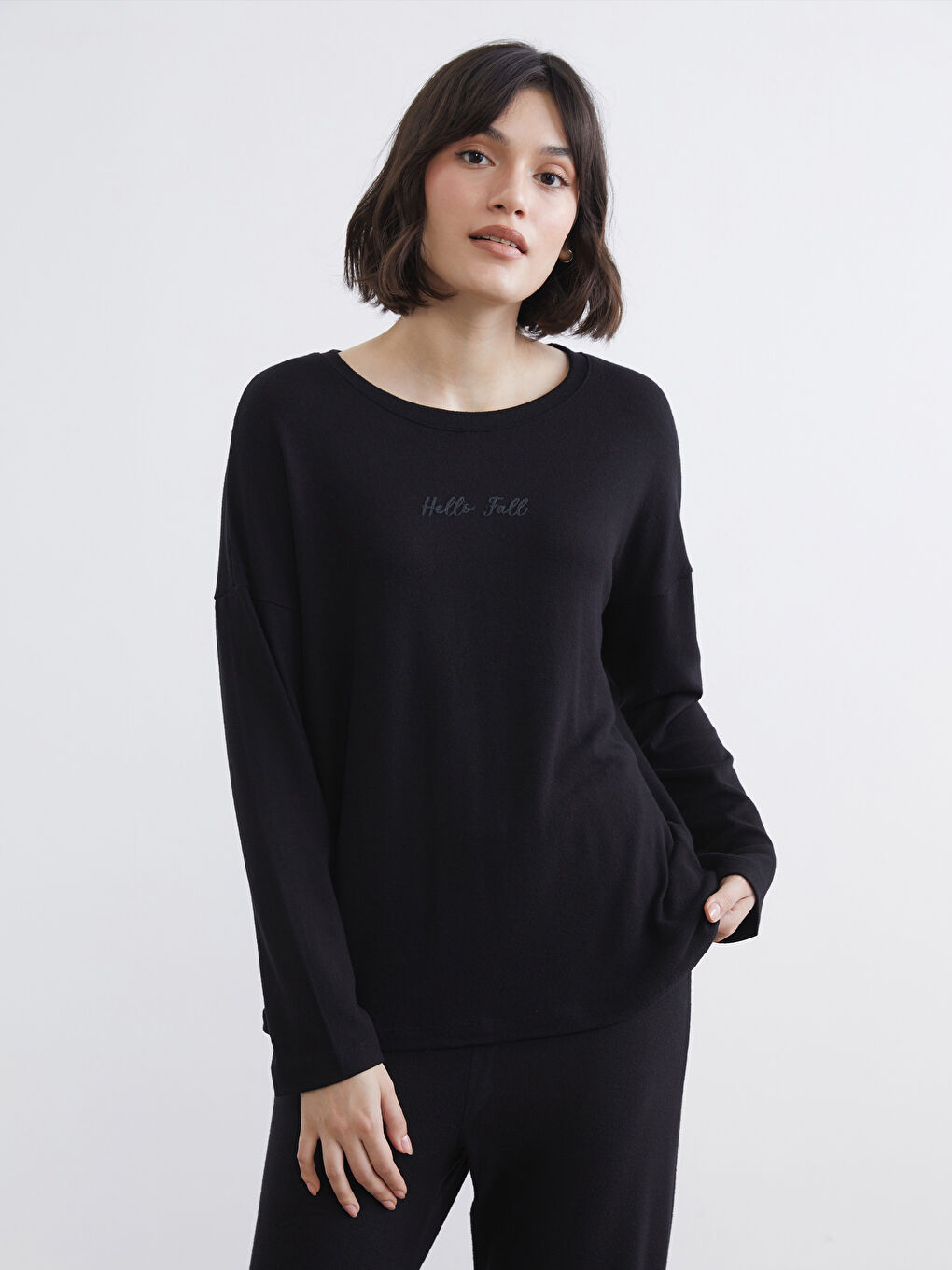 Siyah Bisiklet Yaka Baskılı Kadın Pijama Takımı	-1