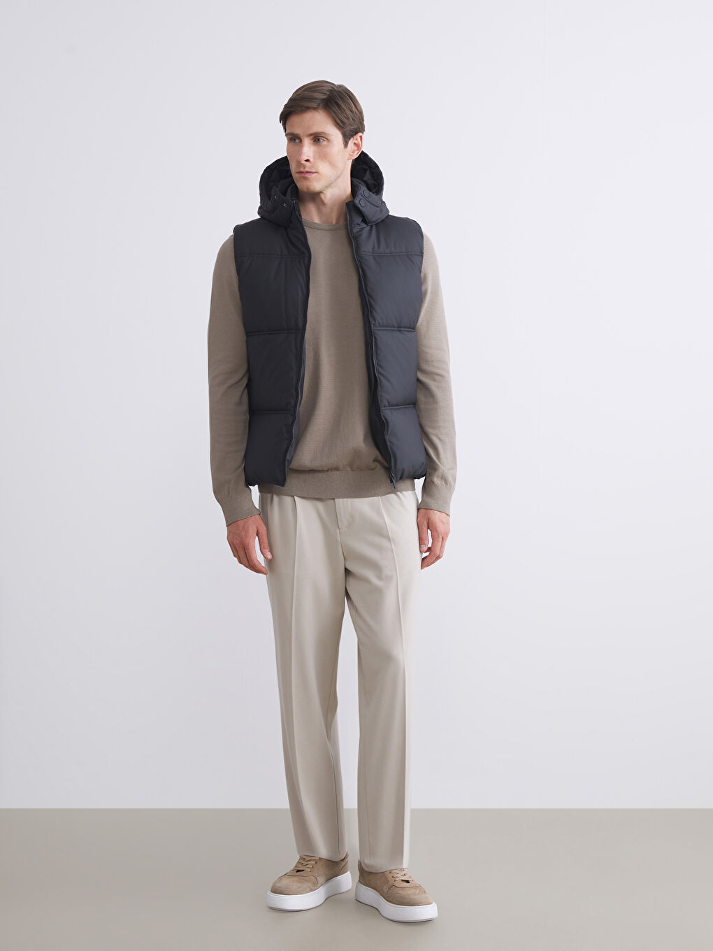 Regular Fit Hooded Men's Puffer Gilet-1