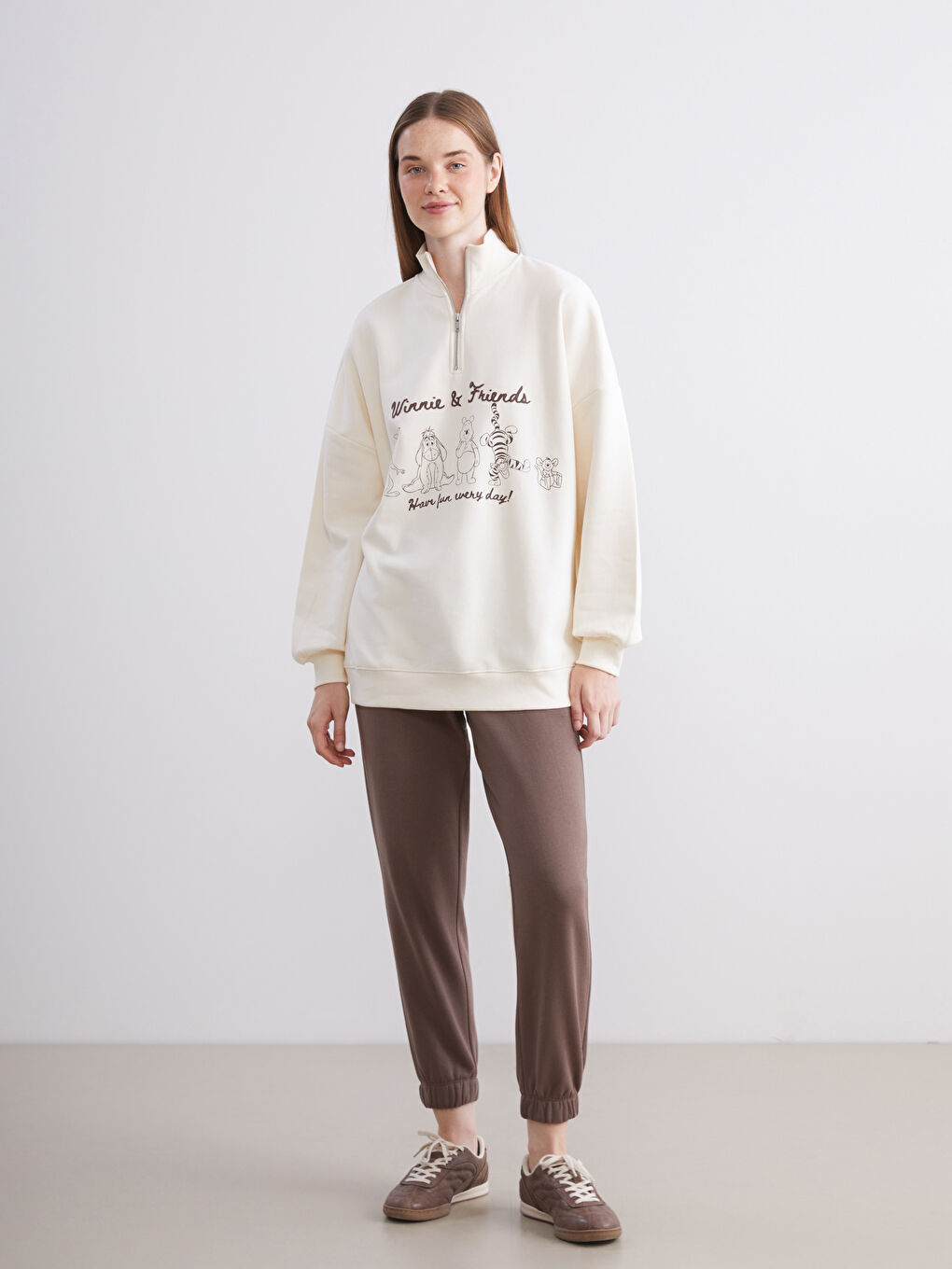 Winnie the Pooh Printed Oversize Women's Thick Sweatshirt-1
