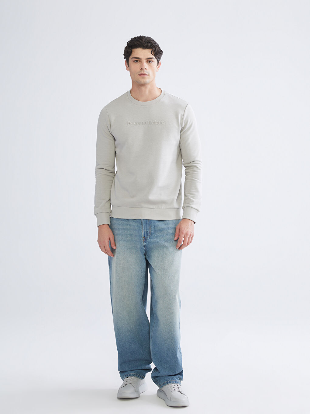 سويت شيرت للرجال مطبوع بياقة دائرية-1