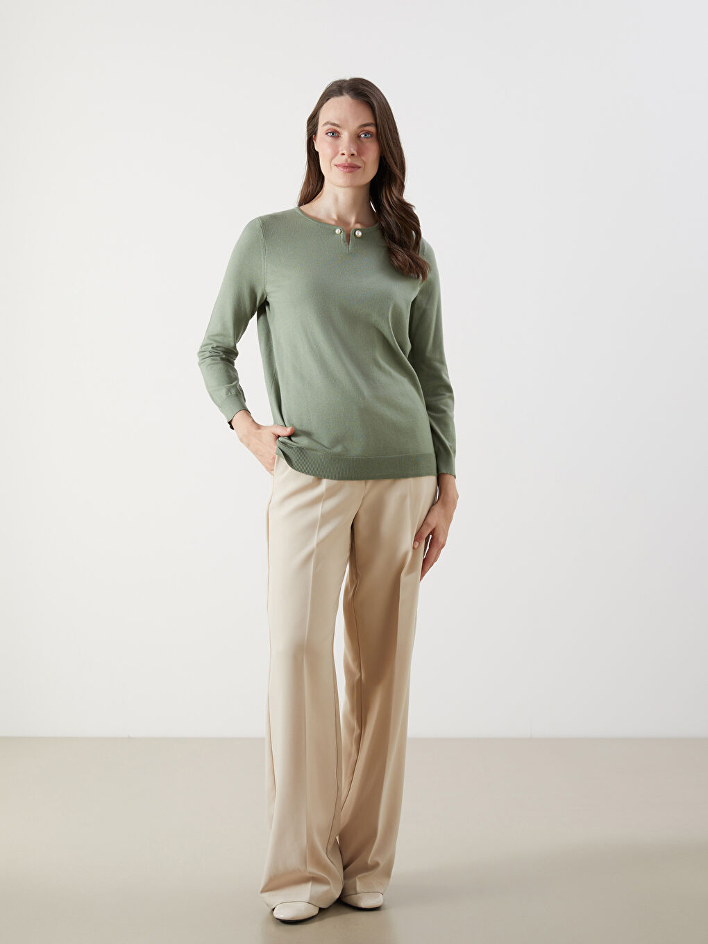 Crew Neck Women's Knitwear Sweater-1