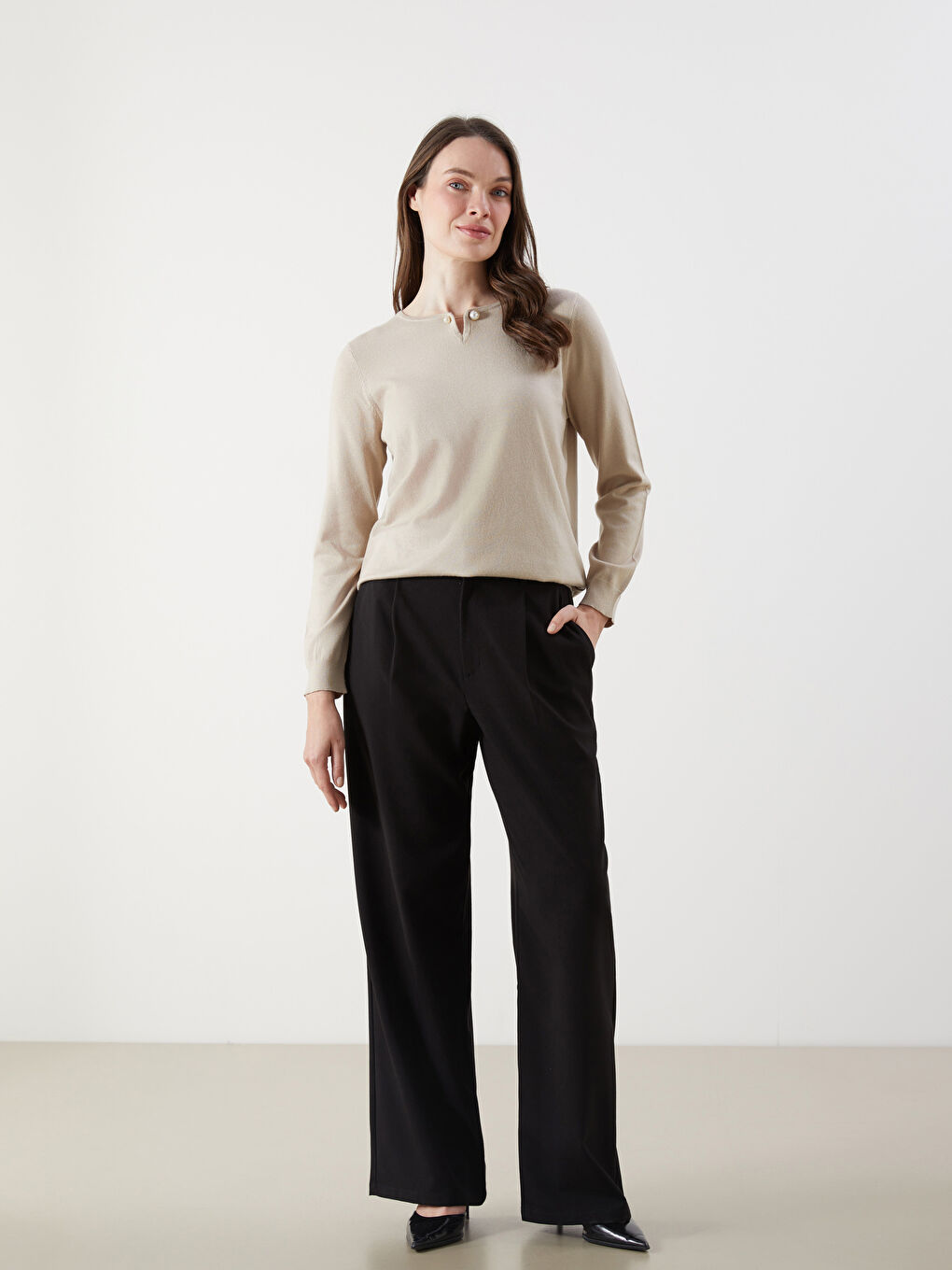 Crew Neck Women's Knitwear Sweater-1