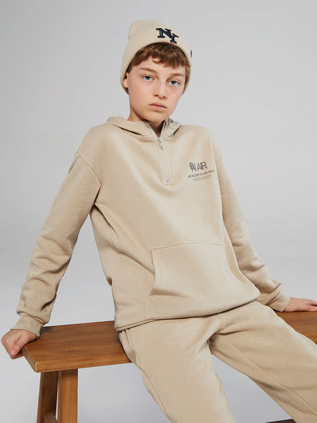 Bej Kapüşonlu Erkek Çocuk Eşofman Takım-1