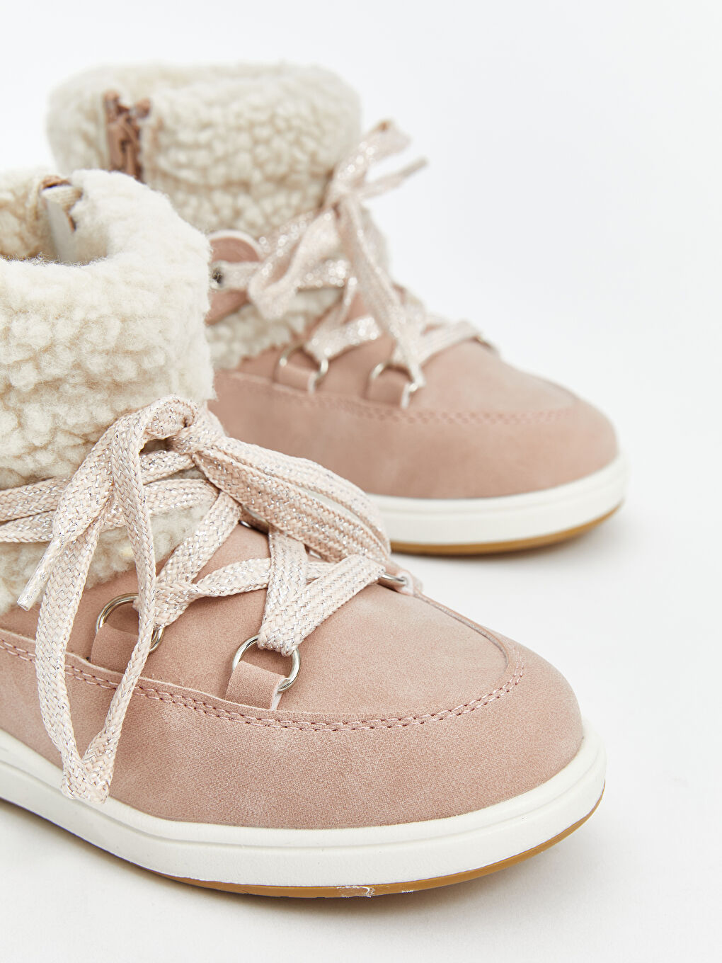 Pembe Kürklü Kız Bebek Bot-2