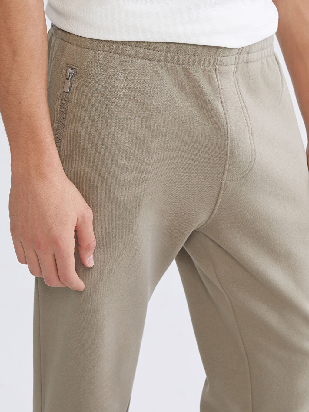 Man BROWN Sweatpants-2