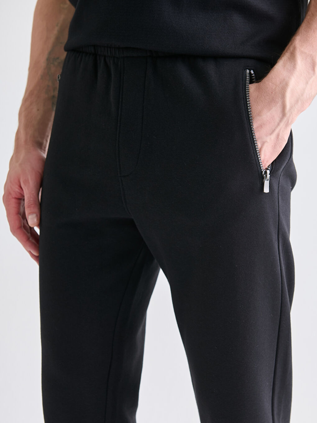 Standard Fit Men's Sweatpants-4