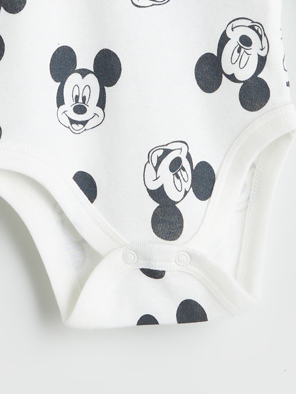 LCW baby Mickey Mouse Printed Baby Boys Snap-Button Bodysuit and Pants 2 Pack Set -W5AH79Z1-LRA