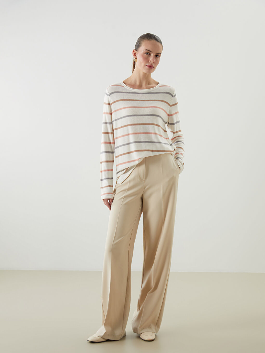 LCWAIKIKI Classic Crew Neck Striped Women's Knitwear Sweater -W5AJ15Z8-LFC