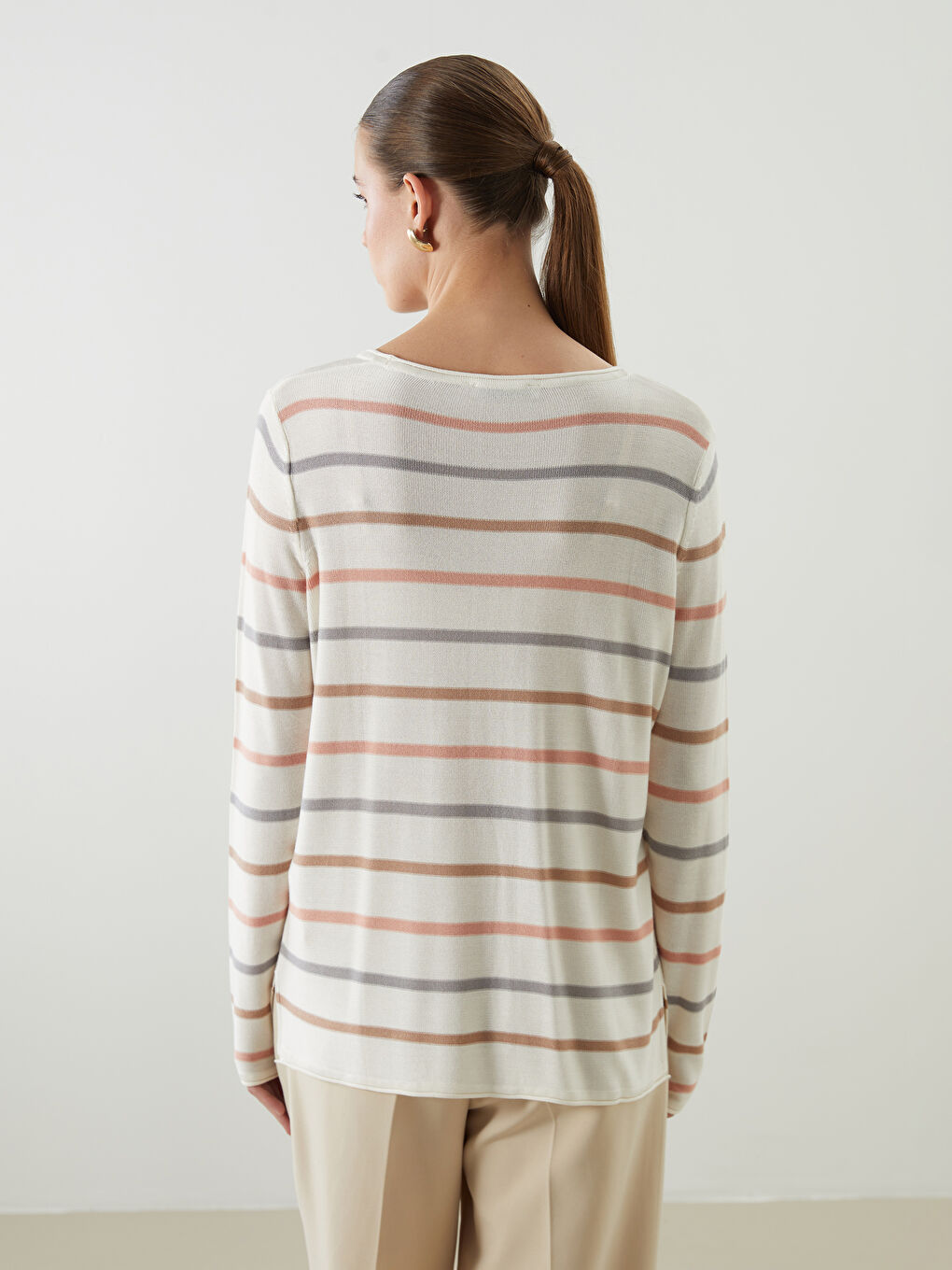LCWAIKIKI Classic Crew Neck Striped Women's Knitwear Sweater -W5AJ15Z8-LFC